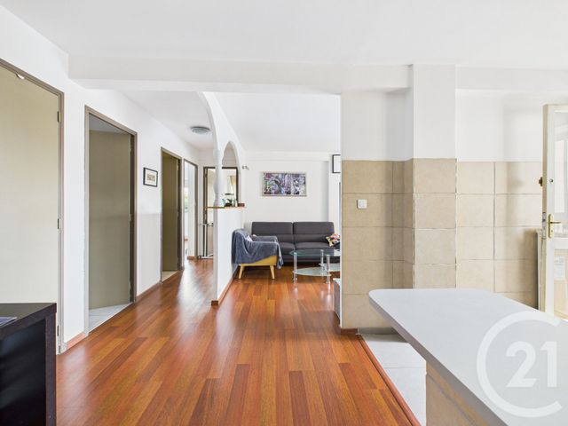 Appartement T4 à vendre - 4 pièces - 76.69 m2 - LA VALETTE DU VAR - 83 - PROVENCE-ALPES-COTE-D-AZUR - Century 21 Colbert Immobilier