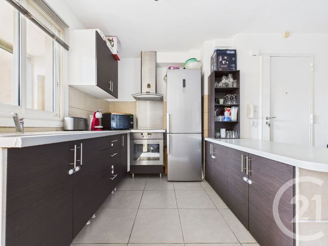 Appartement T4 à vendre - 4 pièces - 76.69 m2 - LA VALETTE DU VAR - 83 - PROVENCE-ALPES-COTE-D-AZUR - Century 21 Colbert Immobilier
