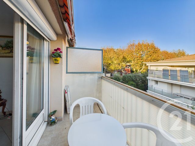 Appartement F3 à vendre - 3 pièces - 53.14 m2 - LA VALETTE DU VAR - 83 - PROVENCE-ALPES-COTE-D-AZUR - Century 21 Colbert Immobilier