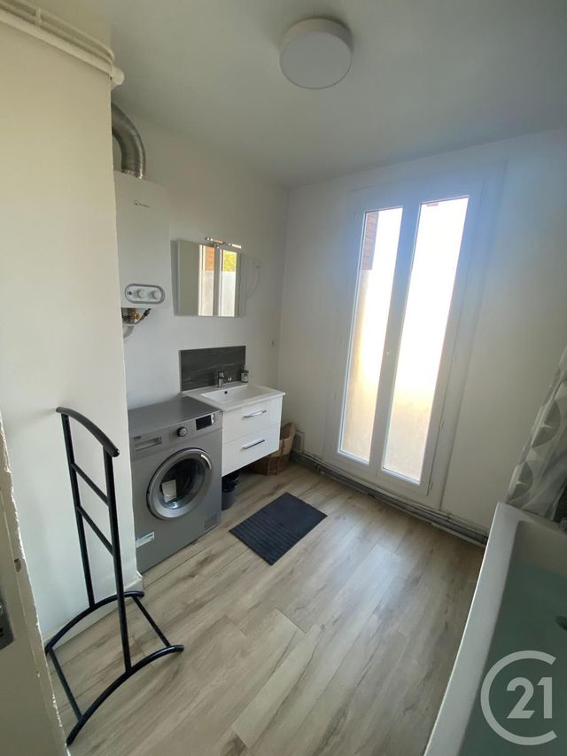 Appartement T3 à louer - 3 pièces - 51.53 m2 - TOULON - 83 - PROVENCE-ALPES-COTE-D-AZUR - Century 21 Colbert Immobilier