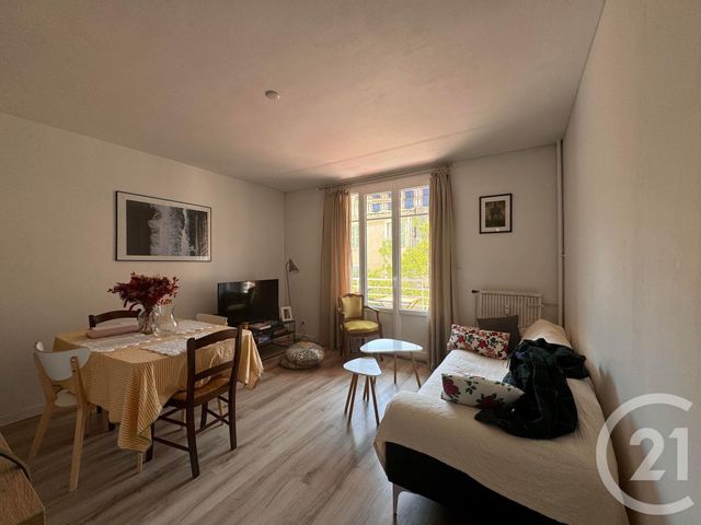 Appartement T3 à louer - 3 pièces - 51.53 m2 - TOULON - 83 - PROVENCE-ALPES-COTE-D-AZUR - Century 21 Colbert Immobilier