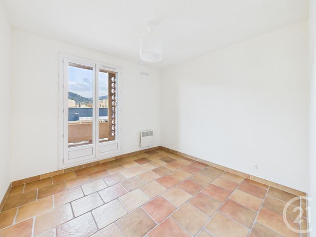 Appartement F3 à louer - 3 pièces - 68.88 m2 - TOULON - 83 - PROVENCE-ALPES-COTE-D-AZUR - Century 21 Colbert Immobilier
