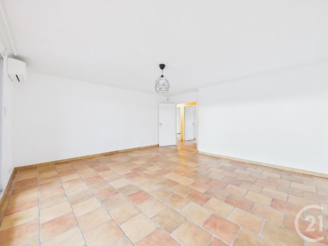 Appartement F3 à louer - 3 pièces - 68.88 m2 - TOULON - 83 - PROVENCE-ALPES-COTE-D-AZUR - Century 21 Colbert Immobilier