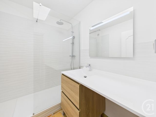 Appartement F3 à louer - 3 pièces - 68.88 m2 - TOULON - 83 - PROVENCE-ALPES-COTE-D-AZUR - Century 21 Colbert Immobilier