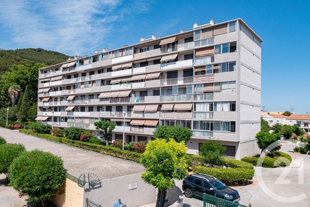 Appartement F3 à louer - 3 pièces - 58.78 m2 - LA VALETTE DU VAR - 83 - PROVENCE-ALPES-COTE-D-AZUR - Century 21 Colbert Immobilier