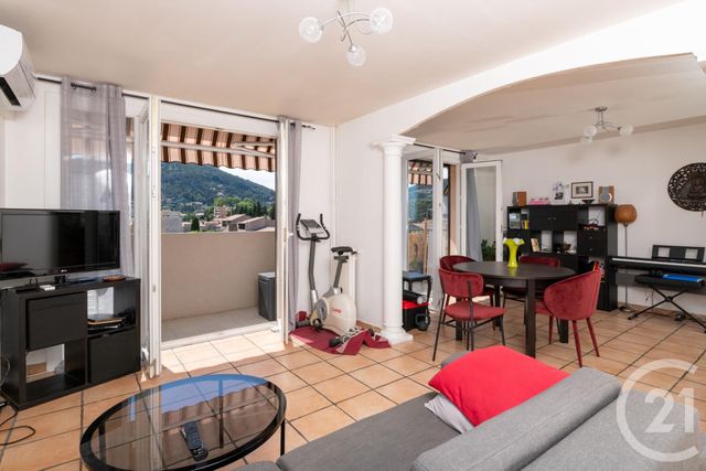 Appartement F3 à louer - 3 pièces - 58.78 m2 - LA VALETTE DU VAR - 83 - PROVENCE-ALPES-COTE-D-AZUR - Century 21 Colbert Immobilier