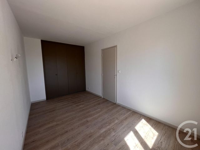 maison à louer - 3 pièces - 85.0 m2 - SANARY SUR MER - 83 - PROVENCE-ALPES-COTE-D-AZUR - Century 21 Colbert Immobilier