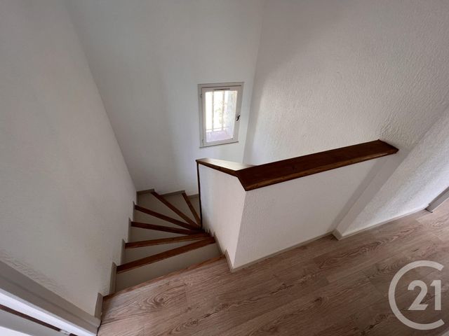 maison à louer - 3 pièces - 85.0 m2 - SANARY SUR MER - 83 - PROVENCE-ALPES-COTE-D-AZUR - Century 21 Colbert Immobilier