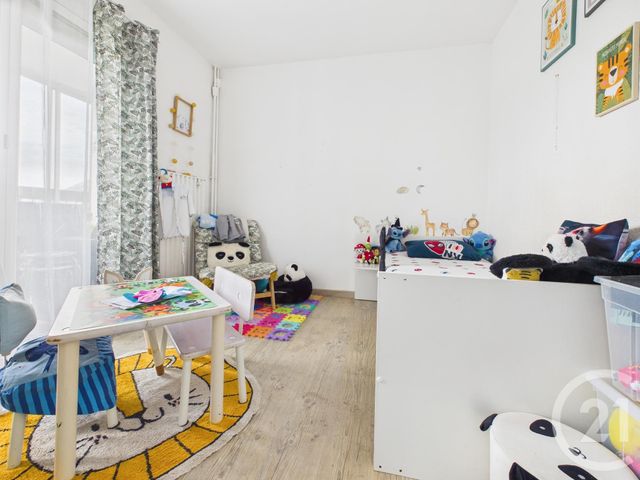 Appartement F3 à vendre - 3 pièces - 63.99 m2 - LA VALETTE DU VAR - 83 - PROVENCE-ALPES-COTE-D-AZUR - Century 21 Colbert Immobilier