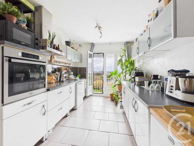 Appartement F3 à vendre - 3 pièces - 63.99 m2 - LA VALETTE DU VAR - 83 - PROVENCE-ALPES-COTE-D-AZUR - Century 21 Colbert Immobilier