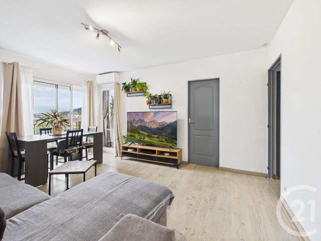 Appartement F3 à vendre - 3 pièces - 63.99 m2 - LA VALETTE DU VAR - 83 - PROVENCE-ALPES-COTE-D-AZUR - Century 21 Colbert Immobilier