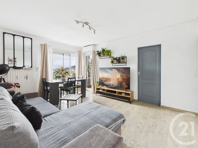 Appartement F3 à vendre - 3 pièces - 63.99 m2 - LA VALETTE DU VAR - 83 - PROVENCE-ALPES-COTE-D-AZUR - Century 21 Colbert Immobilier