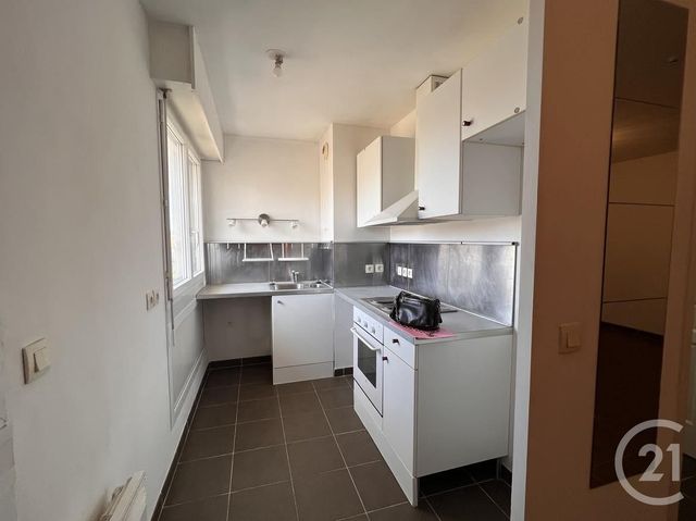 Appartement F2 à louer - 2 pièces - 46.43 m2 - TOULON - 83 - PROVENCE-ALPES-COTE-D-AZUR - Century 21 Colbert Immobilier