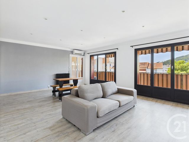 Appartement T4 à louer - 5 pièces - 90.8 m2 - LA VALETTE DU VAR - 83 - PROVENCE-ALPES-COTE-D-AZUR - Century 21 Colbert Immobilier