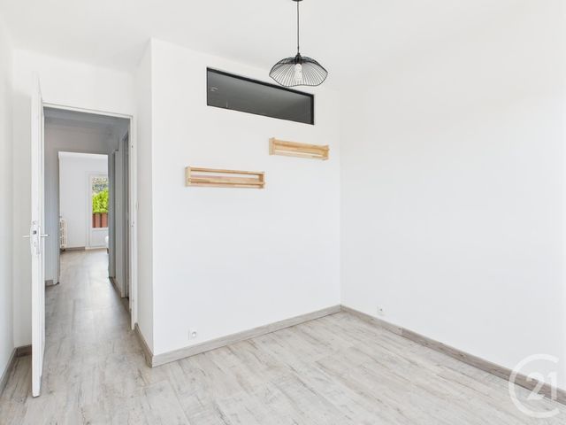 Appartement T4 à louer - 5 pièces - 90.8 m2 - LA VALETTE DU VAR - 83 - PROVENCE-ALPES-COTE-D-AZUR - Century 21 Colbert Immobilier