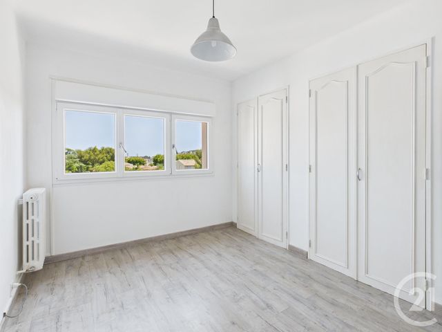 Appartement T4 à louer - 5 pièces - 90.8 m2 - LA VALETTE DU VAR - 83 - PROVENCE-ALPES-COTE-D-AZUR - Century 21 Colbert Immobilier