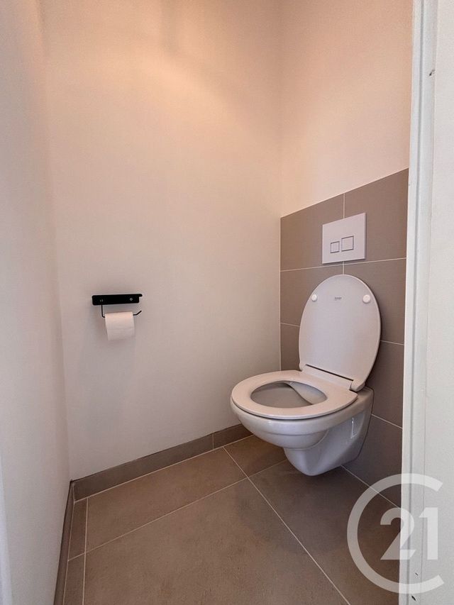 Appartement T3 à vendre - 4 pièces - 58.45 m2 - LA VALETTE DU VAR - 83 - PROVENCE-ALPES-COTE-D-AZUR - Century 21 Colbert Immobilier