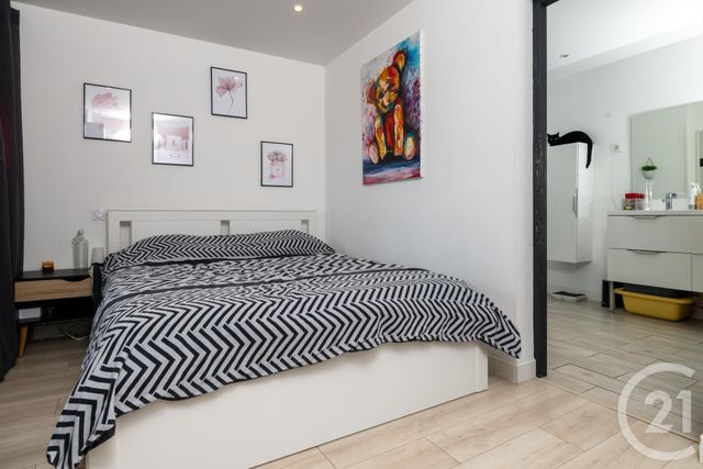 Appartement F2 à louer - 2 pièces - 52.43 m2 - LA VALETTE DU VAR - 83 - PROVENCE-ALPES-COTE-D-AZUR - Century 21 Colbert Immobilier