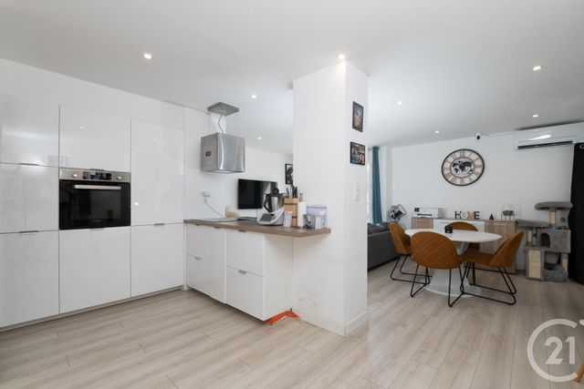 Appartement F2 à louer - 2 pièces - 52.43 m2 - LA VALETTE DU VAR - 83 - PROVENCE-ALPES-COTE-D-AZUR - Century 21 Colbert Immobilier