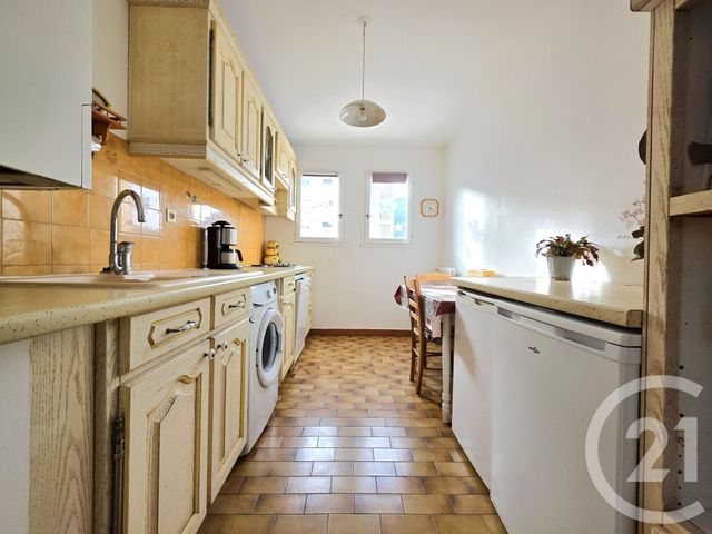 Appartement T3 à vendre - 3 pièces - 71.42 m2 - LA VALETTE DU VAR - 83 - PROVENCE-ALPES-COTE-D-AZUR - Century 21 Colbert Immobilier