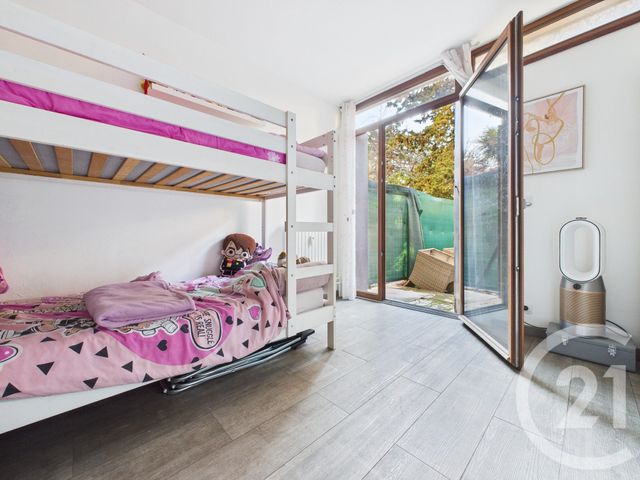 Appartement T4 à vendre - 4 pièces - 72.64 m2 - LA VALETTE DU VAR - 83 - PROVENCE-ALPES-COTE-D-AZUR - Century 21 Colbert Immobilier