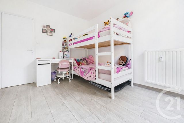 Appartement T4 à vendre - 4 pièces - 72.64 m2 - LA VALETTE DU VAR - 83 - PROVENCE-ALPES-COTE-D-AZUR - Century 21 Colbert Immobilier