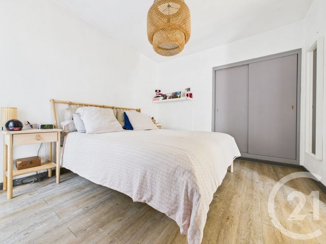 Appartement T4 à vendre - 4 pièces - 72.64 m2 - LA VALETTE DU VAR - 83 - PROVENCE-ALPES-COTE-D-AZUR - Century 21 Colbert Immobilier