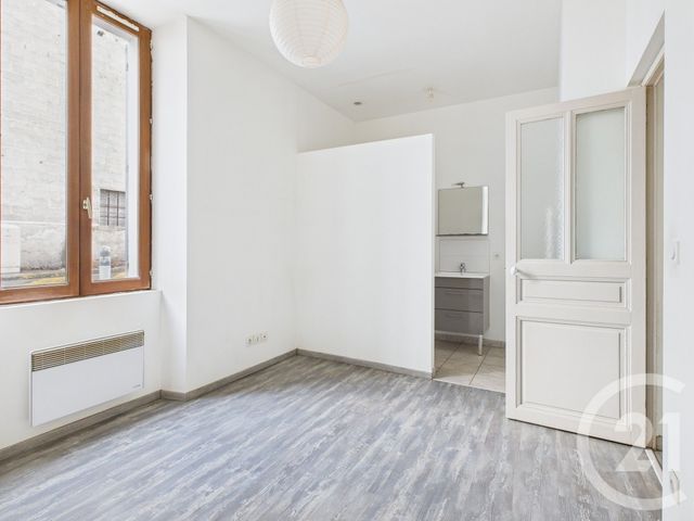 Appartement T2 à vendre - 2 pièces - 40.3 m2 - TOULON - 83 - PROVENCE-ALPES-COTE-D-AZUR - Century 21 Colbert Immobilier