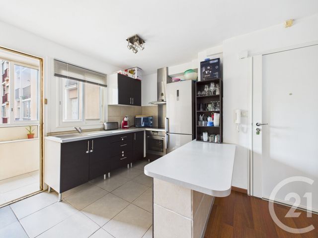 Appartement T4 à vendre - 4 pièces - 76.69 m2 - LA VALETTE DU VAR - 83 - PROVENCE-ALPES-COTE-D-AZUR - Century 21 Colbert Immobilier