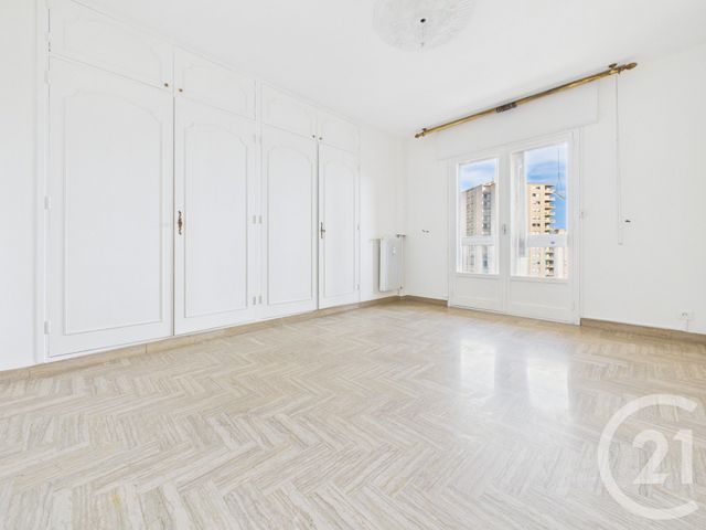 Appartement T3 à vendre - 3 pièces - 70.09 m2 - TOULON - 83 - PROVENCE-ALPES-COTE-D-AZUR - Century 21 Colbert Immobilier