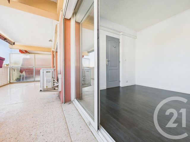 Appartement T4 à louer - 4 pièces - 78.64 m2 - LA GARDE - 83 - PROVENCE-ALPES-COTE-D-AZUR - Century 21 Colbert Immobilier