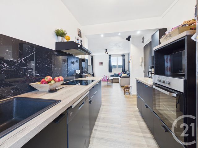 Appartement F4 à vendre - 4 pièces - 64.97 m2 - LA VALETTE DU VAR - 83 - PROVENCE-ALPES-COTE-D-AZUR - Century 21 Colbert Immobilier