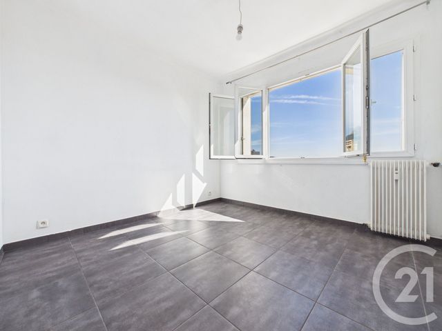 Appartement T3 à vendre - 3 pièces - 54.0 m2 - TOULON - 83 - PROVENCE-ALPES-COTE-D-AZUR - Century 21 Colbert Immobilier