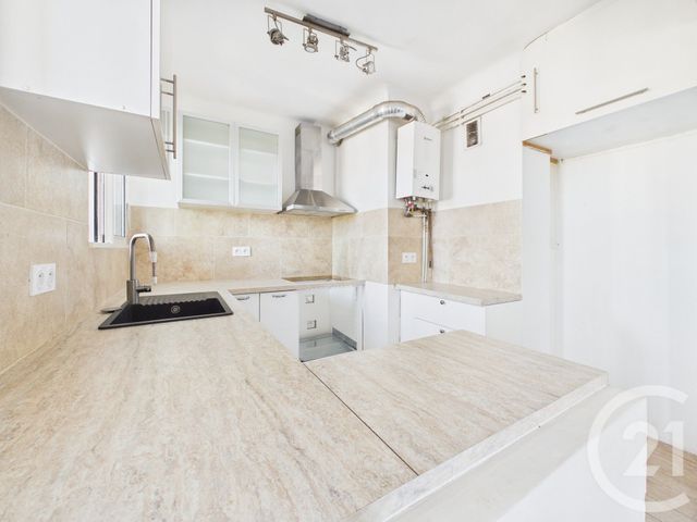 Appartement T3 à vendre - 3 pièces - 54.0 m2 - TOULON - 83 - PROVENCE-ALPES-COTE-D-AZUR - Century 21 Colbert Immobilier