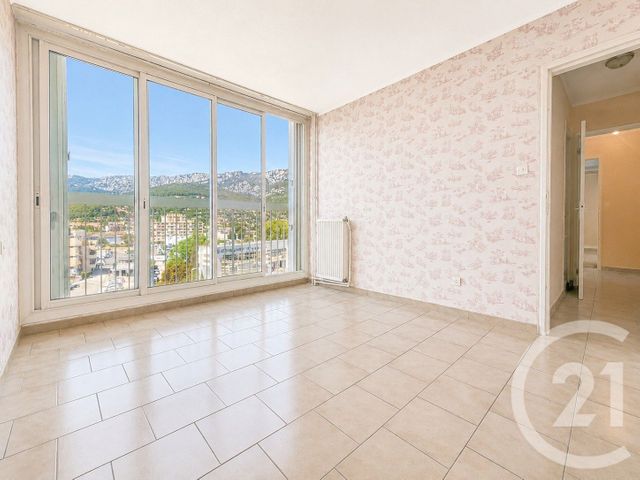 Appartement T5 à vendre - 4 pièces - 99.09 m2 - LA VALETTE DU VAR - 83 - PROVENCE-ALPES-COTE-D-AZUR - Century 21 Colbert Immobilier