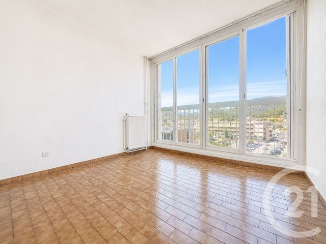 Appartement T5 à vendre - 4 pièces - 99.09 m2 - LA VALETTE DU VAR - 83 - PROVENCE-ALPES-COTE-D-AZUR - Century 21 Colbert Immobilier