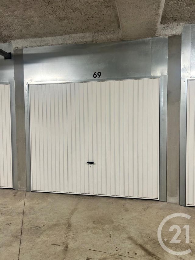 Parking à louer CUERS