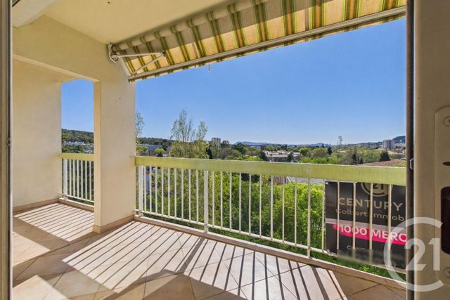 Appartement T4 à vendre - 5 pièces - 87.56 m2 - LA VALETTE DU VAR - 83 - PROVENCE-ALPES-COTE-D-AZUR - Century 21 Colbert Immobilier