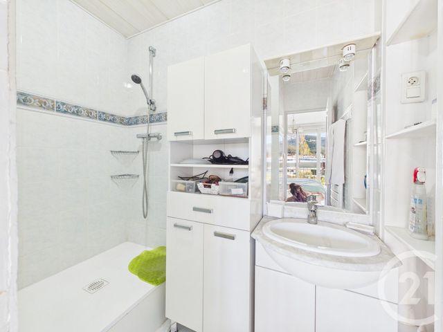 Appartement T4 à vendre - 5 pièces - 87.56 m2 - LA VALETTE DU VAR - 83 - PROVENCE-ALPES-COTE-D-AZUR - Century 21 Colbert Immobilier