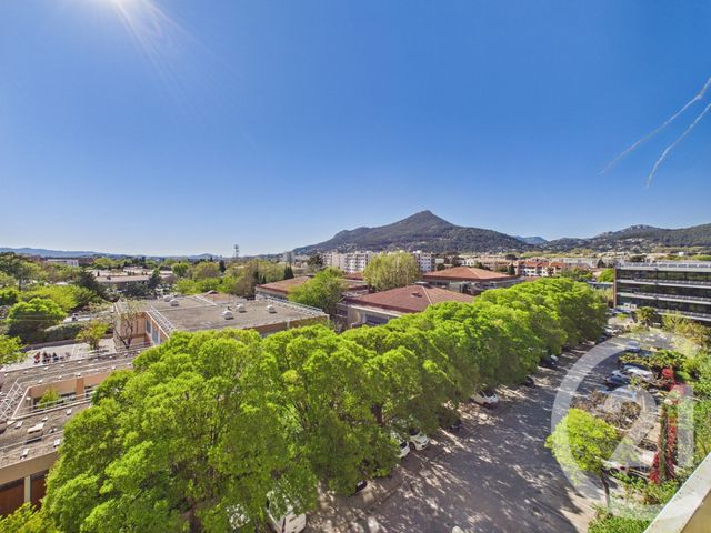 Appartement T4 à vendre - 5 pièces - 87.56 m2 - LA VALETTE DU VAR - 83 - PROVENCE-ALPES-COTE-D-AZUR - Century 21 Colbert Immobilier