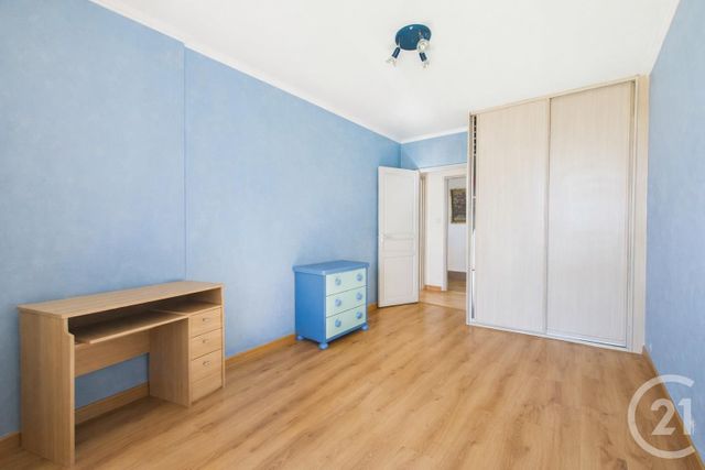 Appartement T4 à vendre - 5 pièces - 87.56 m2 - LA VALETTE DU VAR - 83 - PROVENCE-ALPES-COTE-D-AZUR - Century 21 Colbert Immobilier