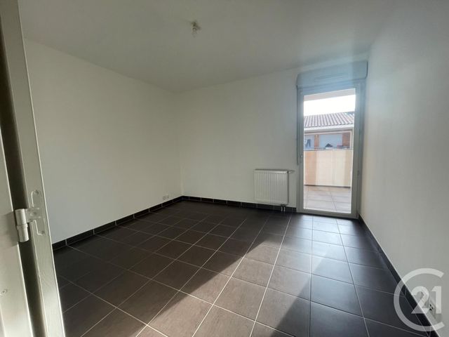 Appartement à louer - 3 pièces - 54.08 m2 - CUERS - 83 - PROVENCE-ALPES-COTE-D-AZUR - Century 21 Colbert Immobilier