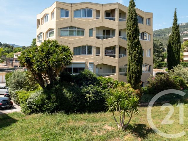 Appartement à vendre - 3 pièces - 67.51 m2 - LA VALETTE DU VAR - 83 - PROVENCE-ALPES-COTE-D-AZUR - Century 21 Colbert Immobilier