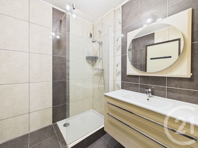 Appartement à vendre - 3 pièces - 67.51 m2 - LA VALETTE DU VAR - 83 - PROVENCE-ALPES-COTE-D-AZUR - Century 21 Colbert Immobilier