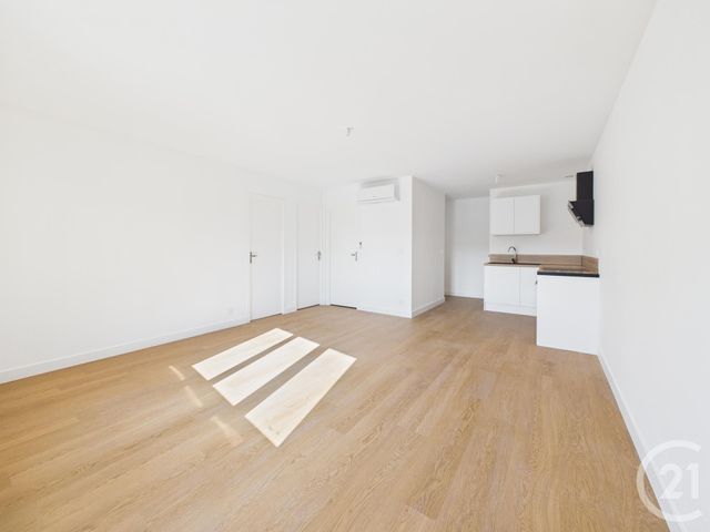 Appartement F3 à louer - 3 pièces - 52.4 m2 - TOULON - 83 - PROVENCE-ALPES-COTE-D-AZUR - Century 21 Colbert Immobilier
