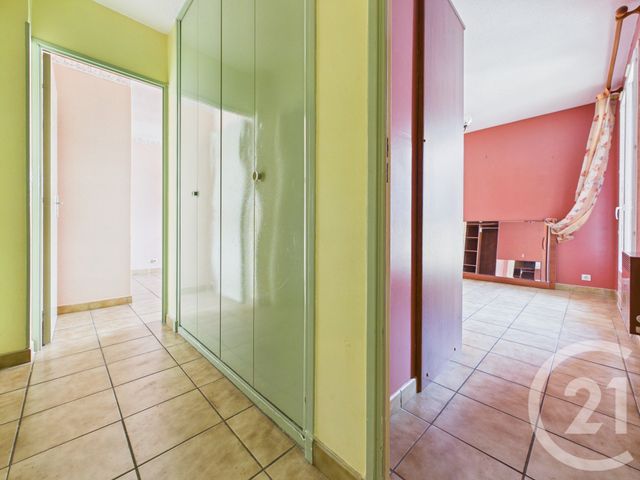 Appartement T4 à vendre - 4 pièces - 99.8 m2 - LA VALETTE DU VAR - 83 - PROVENCE-ALPES-COTE-D-AZUR - Century 21 Colbert Immobilier