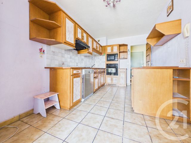 Appartement T4 à vendre - 4 pièces - 99.8 m2 - LA VALETTE DU VAR - 83 - PROVENCE-ALPES-COTE-D-AZUR - Century 21 Colbert Immobilier