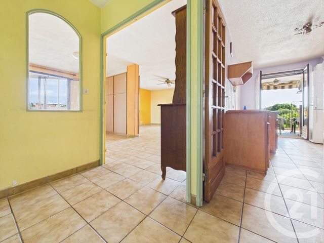 Appartement T4 à vendre - 4 pièces - 99.8 m2 - LA VALETTE DU VAR - 83 - PROVENCE-ALPES-COTE-D-AZUR - Century 21 Colbert Immobilier