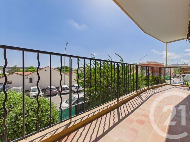 Appartement T4 à vendre - 4 pièces - 99.8 m2 - LA VALETTE DU VAR - 83 - PROVENCE-ALPES-COTE-D-AZUR - Century 21 Colbert Immobilier