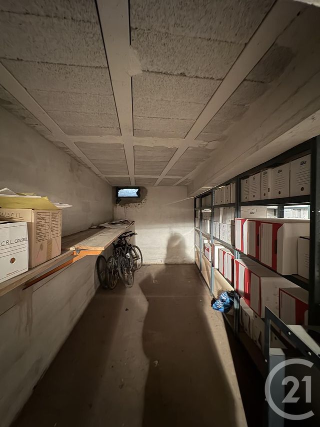 Appartement à louer - 1 pièce - 70.0 m2 - LA VALETTE DU VAR - 83 - PROVENCE-ALPES-COTE-D-AZUR - Century 21 Colbert Immobilier